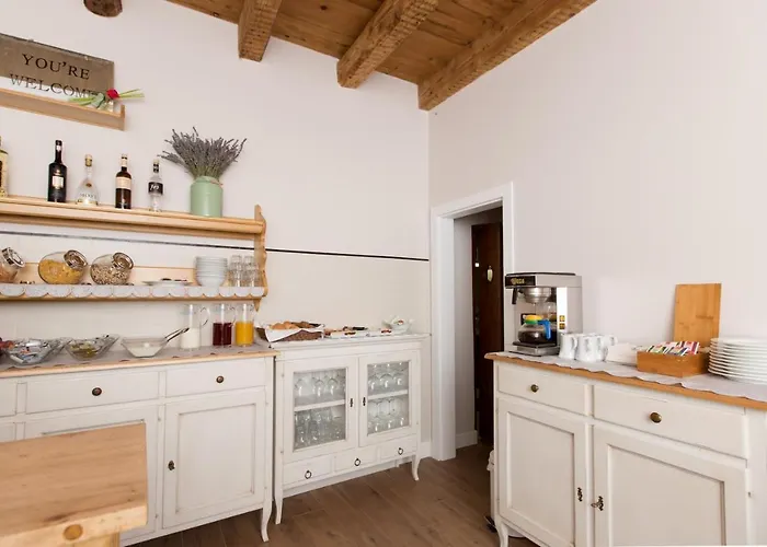 Maria Bed & Breakfast 4*