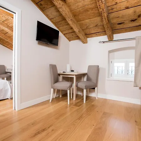 Bed & Breakfast Maria 4*